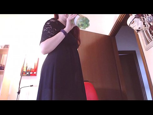 ❤️ Una schiava sottomessa che ama le mutandine sporche e lussuriose è costretta a masturbarsi dopo aver visto questo video! ☑ Porno russo al it.milfnut-net.ru